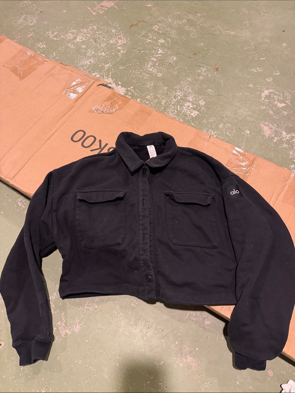 ALO Yoga Black Cropped Button-Up Utility Jacket